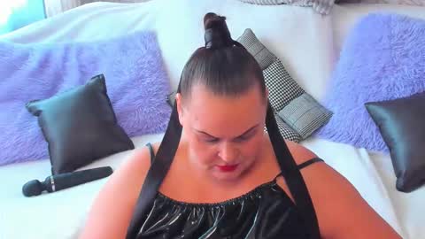 Lana online show from 09-16-25, 07:20