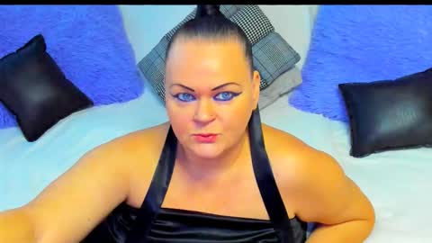 Lana online show from 11-24-25, 07:41