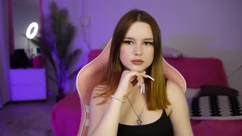 milanamoons online show from 09-22-25, 12:18