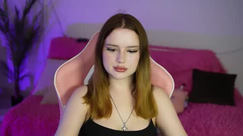 milanamoons online show from 10-05-25, 11:41