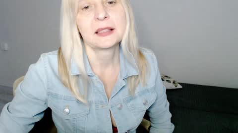 Milena online show from 02-06-25, 07:56