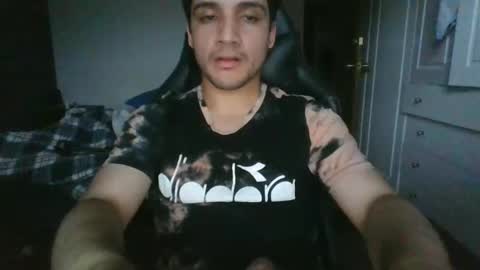 milanovalentine online show from 12-04-25, 11:13