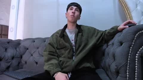 Snapshot of milanstone chatting on 11-19-25, 03:56 milanstone online show from 11-19-25, 03:56