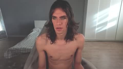 Mila online show from 10-15-25, 08:14