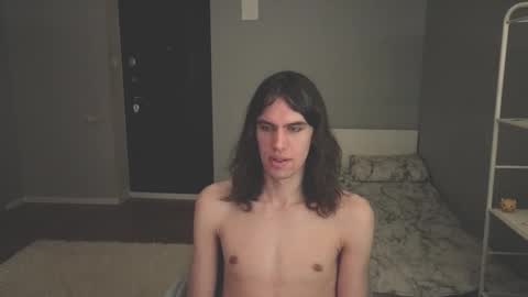 Mila online show from 02-19-26, 05:53