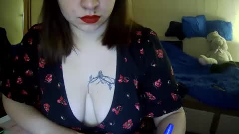 Milaxcute online show from 10-18-25, 08:15