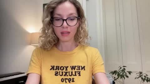 Mila online show from 09-14-25, 03:00