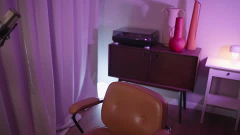 Snapshot of mileeena chatting on 01-12-25, 01:16 M Telegram mamagotachannel online show from 01-12-25, 01:16