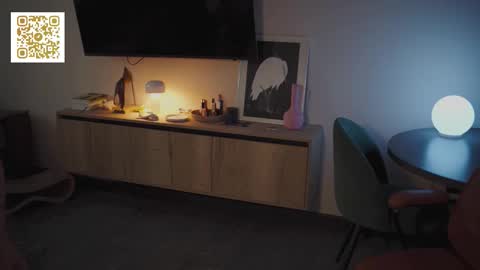 Snapshot of mileeena chatting on 11-08-25, 12:05 M Telegram mamagotachannel online show from 11-08-25, 12:05