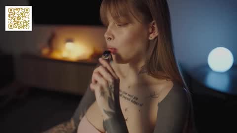 Snapshot of mileeena chatting on 11-17-25, 12:00 M Telegram mamagotachannel online show from 11-17-25, 12:00