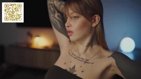 Snapshot of mileeena chatting on 11-30-25, 11:58 M Telegram mamagotachannel online show from 11-30-25, 11:58