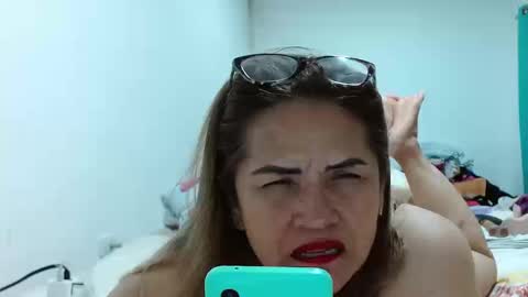 MILENA online show from 09-13-25, 04:01