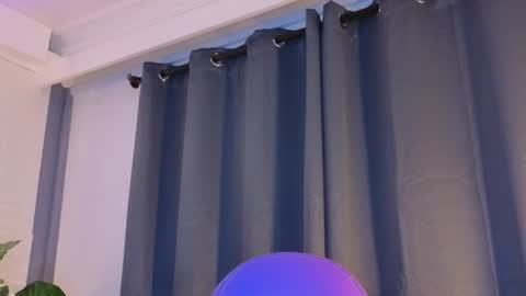 milena_lawson online show from 12-04-25, 10:35