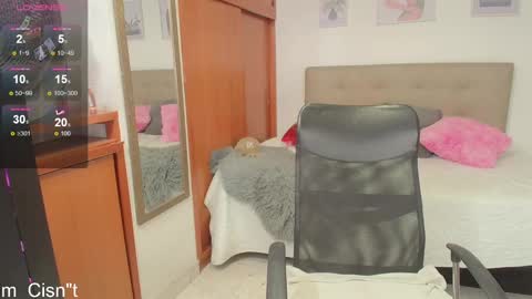 Miley online show from 02-14-25, 01:29