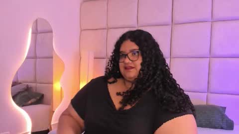 Miley online show from 11-08-25, 09:02