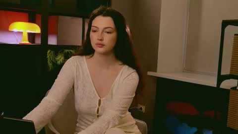 Miley online show from 10-10-25, 06:01