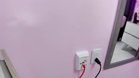 Snapshot of mileyerikson chatting on 02-11-25, 09:25 MILEY online show from 02-11-25, 09:25