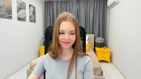 mileygloss online show from 02-18-25, 07:43