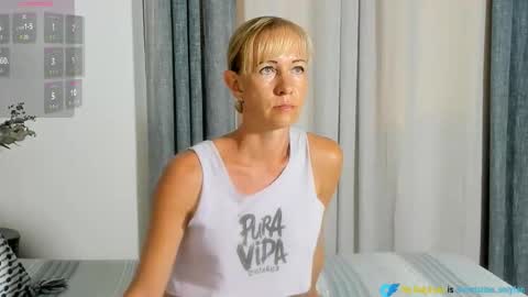 Christine online show from 11-21-25, 12:59