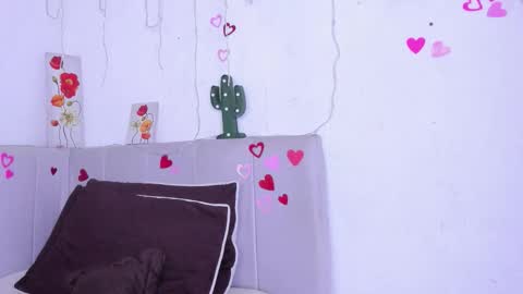 Snapshot of milf_latinn chatting on 10-20-25, 02:50 milf latinn online show from 10-20-25, 02:50