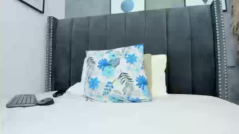 Milf Loven online show from 11-20-25, 04:07