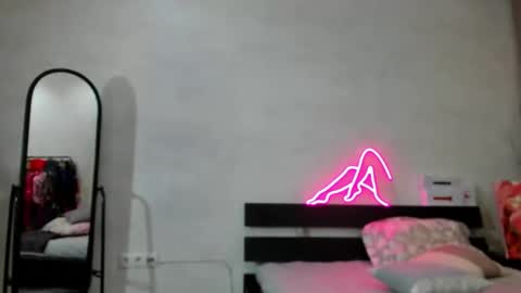 Snapshot of milf_tea chatting on 02-12-25, 07:13 Thea NONUDE in public GMT2 Mon 3-9 AM Wed 3-9 AM Thur 3-9 AM Fri 3-9 AM Sun 3-9 AM. online show from 02-12-25, 07:13