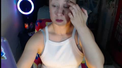 Valeria online show from 10-30-25, 02:18