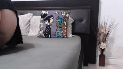 Snapshot of milfbiglips38 chatting on 10-05-25, 04:00 milfa online show from 10-05-25, 04:00