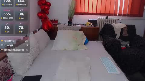 Snapshot of milfdolores chatting on 02-27-25, 08:50 milfdolores online show from 02-27-25, 08:50