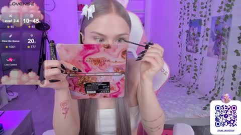 Milia online show from 12-20-24, 10:43