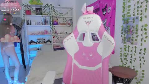 Milia online show from 02-24-25, 02:19