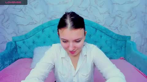 milinafox online show from 02-07-25, 04:27