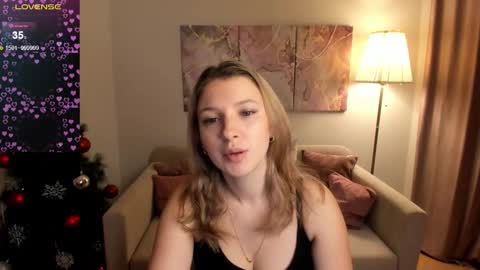 Snapshot of milinafox chatting on 01-08-26, 10:45 milinafox online show from 01-08-26, 10:45