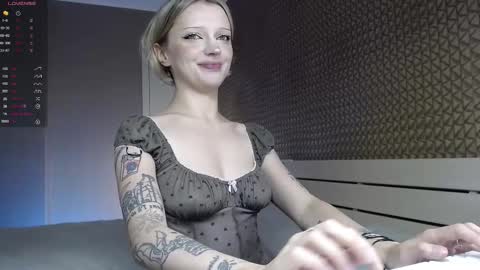 Mila 3 aka Deepthroat World Champion online show from 09-10-25, 11:16