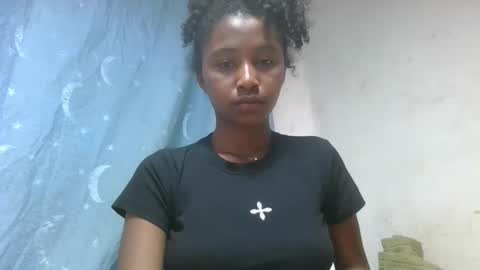 Snapshot of milinasy chatting on 02-24-26, 05:22 milinasy online show from 02-24-26, 05:22