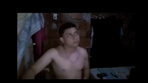 Snapshot of milk_boy25 chatting on 09-13-25, 11:04 milk_boy25 online show from 09-13-25, 11:04