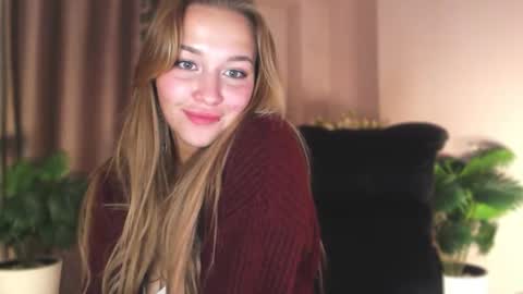 Snapshot of milk_bunny_ chatting on 09-16-25, 11:33 milk_bunny_ online show from 09-16-25, 11:33