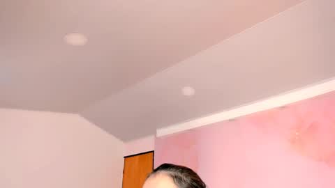 S O F I A online show from 10-04-25, 12:14