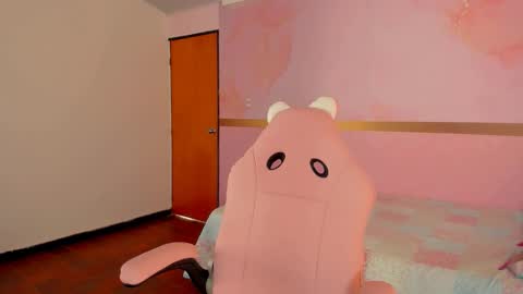 S O F I A online show from 10-11-25, 12:36