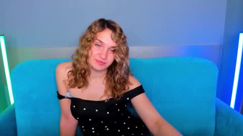 milkablond online show from 02-04-25, 04:15