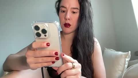 Milk online show from 02-20-25, 07:34