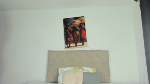 Snapshot of milkdulce1 chatting on 01-17-25, 10:22 Paola online show from 01-17-25, 10:22