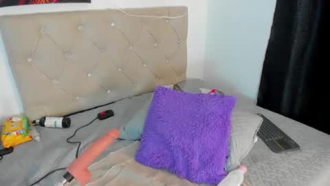 Snapshot of milkdulce1 chatting on 03-08-25, 04:34 Paola online show from 03-08-25, 04:34