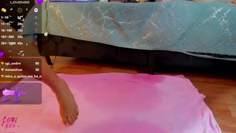 Snapshot of milkdulce1 chatting on 03-10-25, 01:45 Paola online show from 03-10-25, 01:45