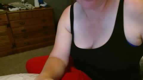 Snapshot of milking_daddi chatting on 09-22-25, 11:51 milking_daddi online show from 09-22-25, 11:51