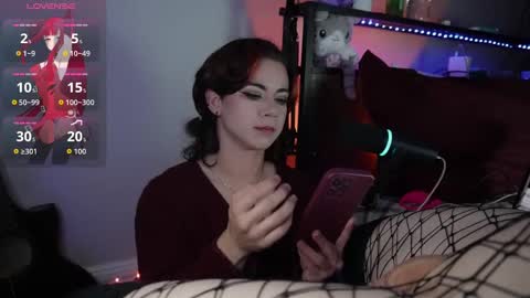 Snapshot of milkingmarlo chatting on 09-19-25, 01:40 milkingmarlo online show from 09-19-25, 01:40