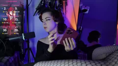 Snapshot of milkingmarlo chatting on 09-22-25, 12:34 milkingmarlo online show from 09-22-25, 12:34