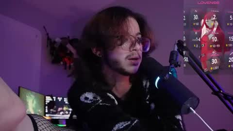 Snapshot of milkingmarlo chatting on 11-06-25, 02:56 milkingmarlo online show from 11-06-25, 02:56