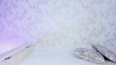 Snapshot of milky_waybaby chatting on 02-20-25, 10:16 Vivian online show from 02-20-25, 10:16