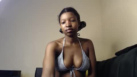 milla_armani online show from 02-21-26, 10:49